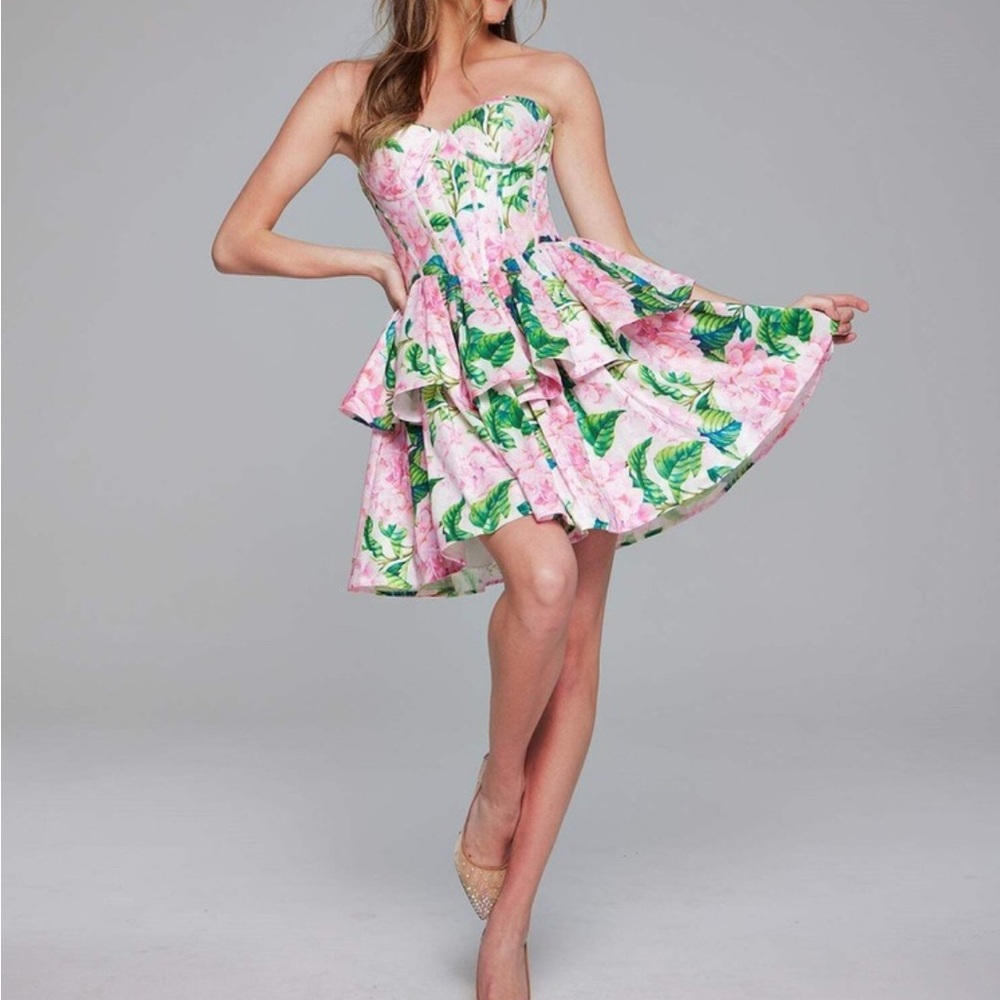Jovani 37057 Strapless Floral Tiered Ruffle Dress Size 4. 1300